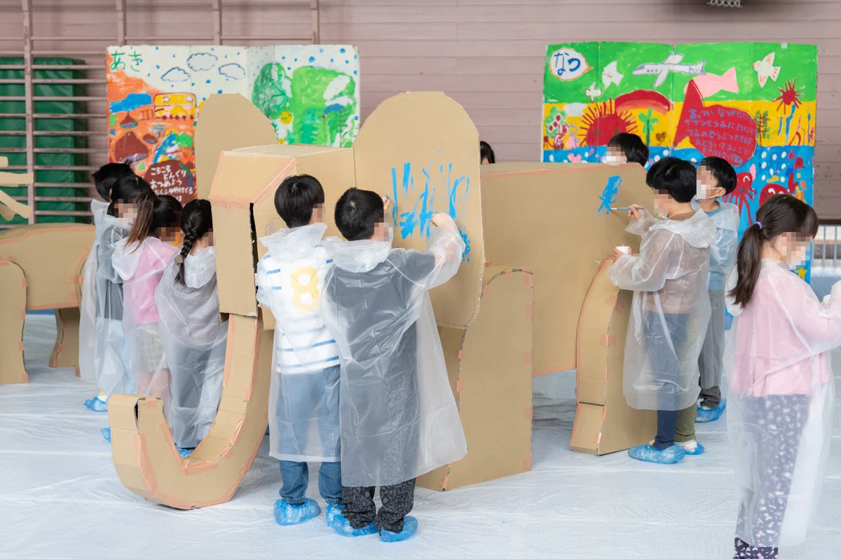 小学校での芸術鑑賞会
