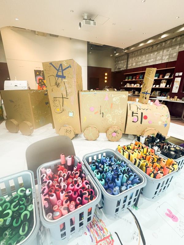 ワクワク！巨大造形ドローイング - アトリエヤマダ株式会社